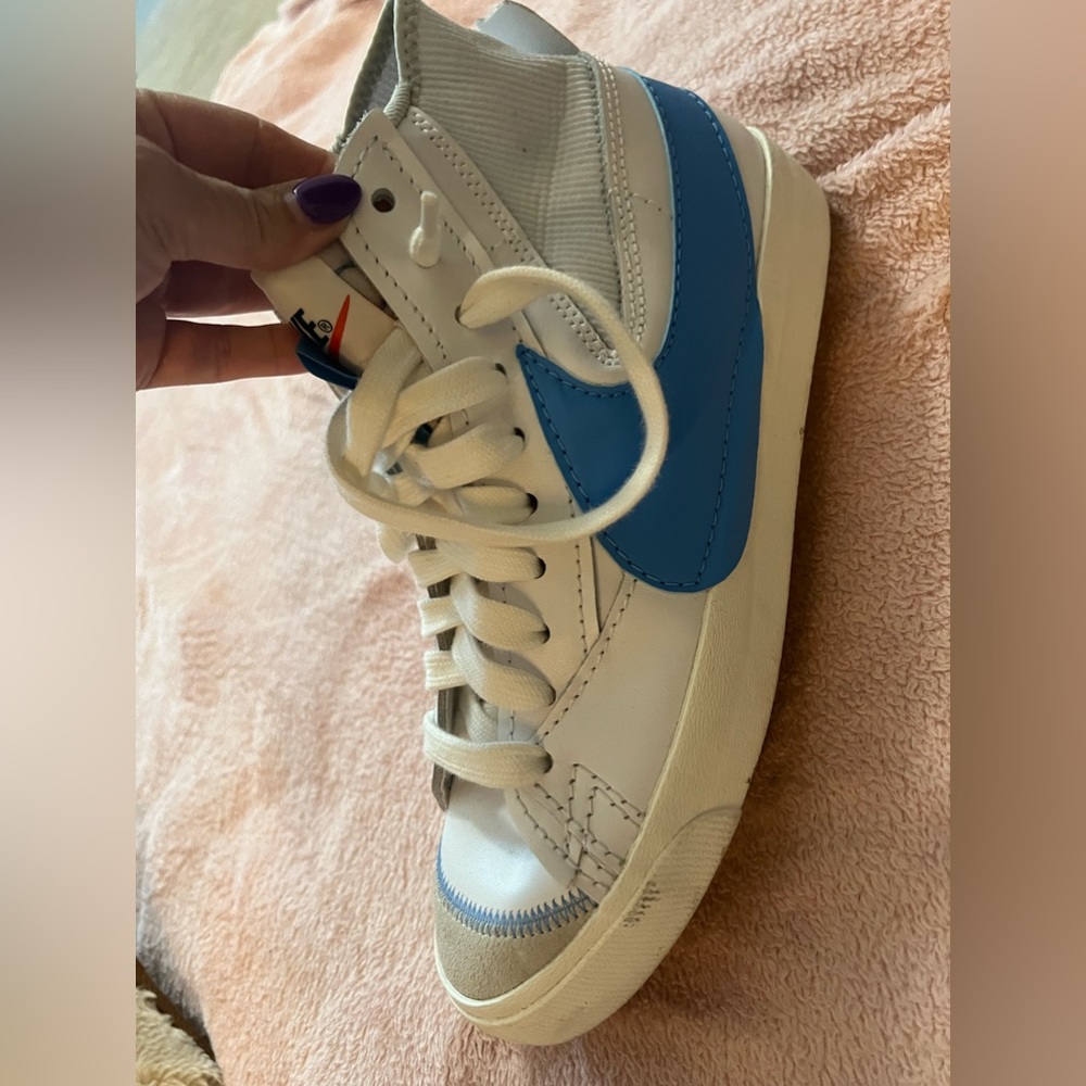 Nike men’s sneakers size 11